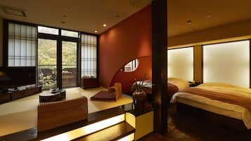 Suite - SAN-SUI-AN, Non-smoking | In-room safe, blackout curtains, iron/ironing board, free WiFi