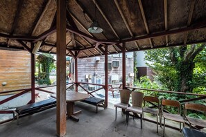 Casa de campo básico, vários quartos, para não fumantes, cozinha americana (Large) | Roupa de cama