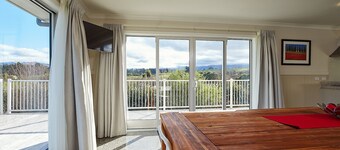 Kakatu Retreat