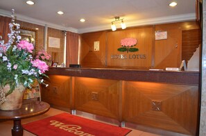 Property entrance - Lotus Family Hotel, Medan Tuanku (Kuala Lumpur)