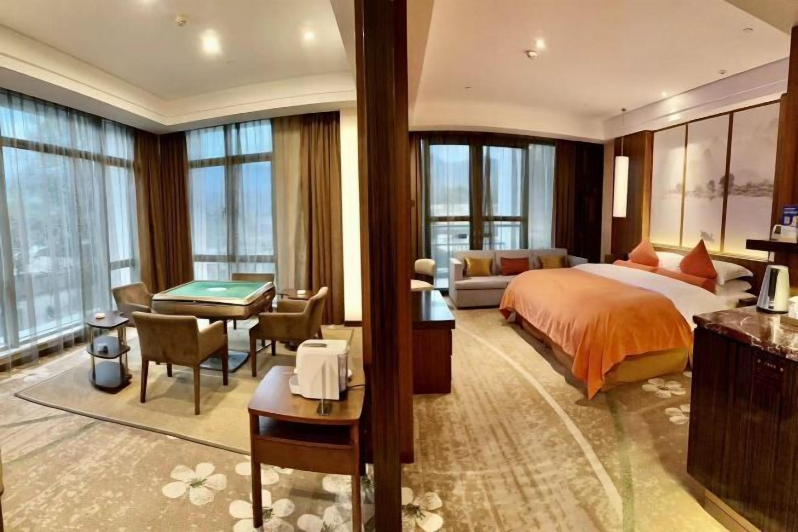 Premium bedding, minibar, in-room safe, desk