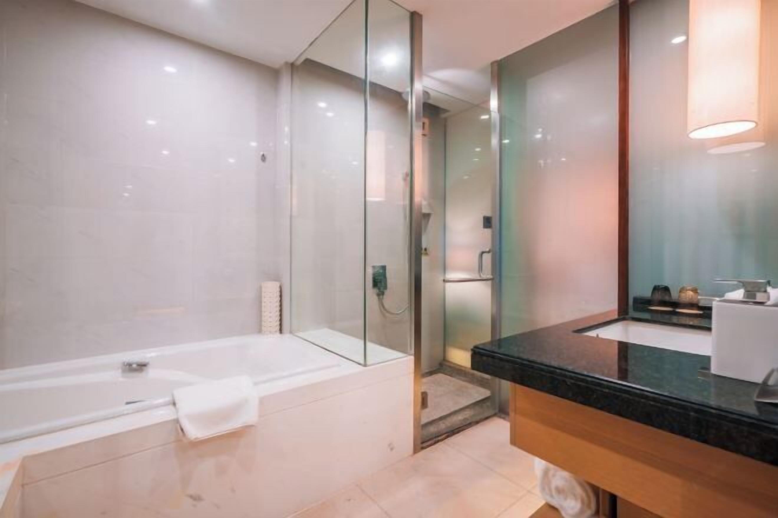 Premium bedding, minibar, in-room safe, desk