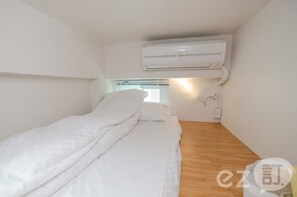 Quadruple Room, 2 Bedrooms | 1 bedroom, desk, free WiFi
