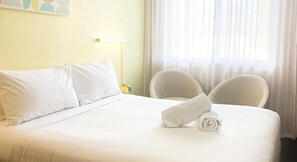 Minibar, desk, soundproofing, free WiFi - Sea Lake Motel (Sea Lake)