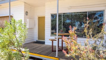 Minibar, desk, soundproofing, free WiFi