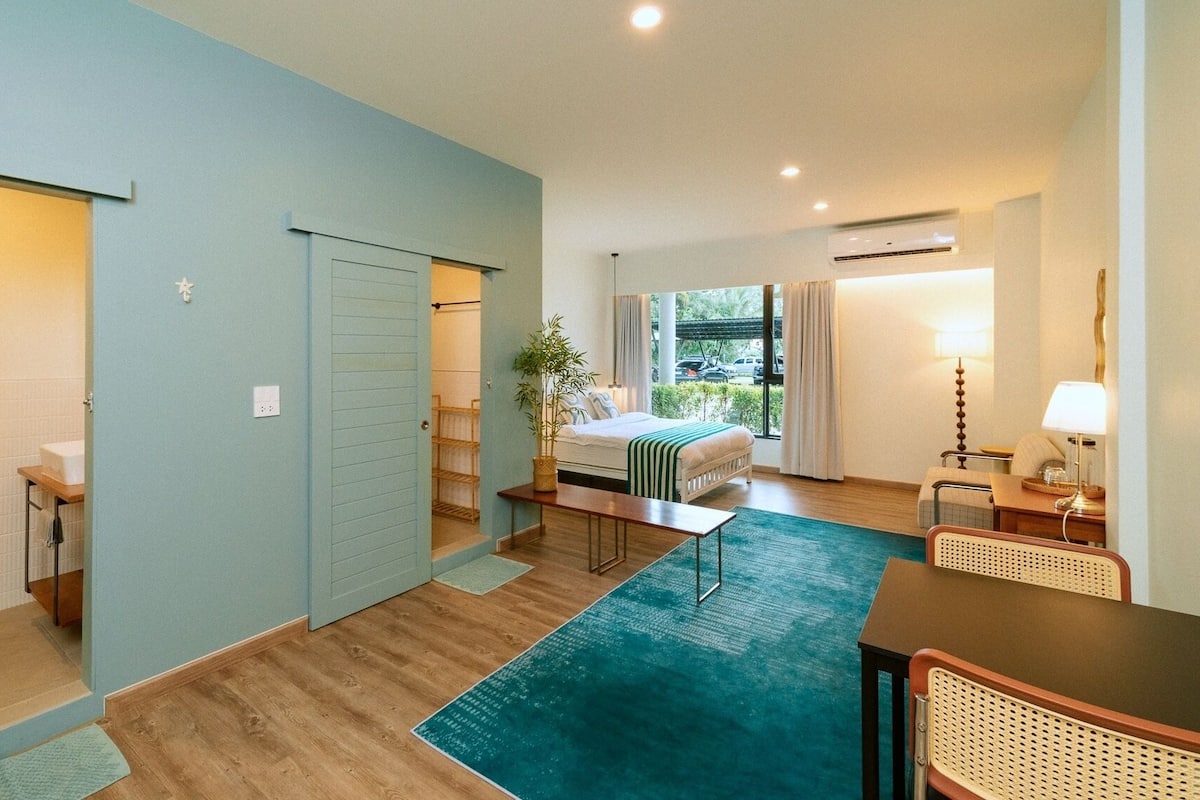 Deluxe Double Room, 1 King Bed, Annex Building