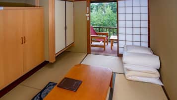 In-room safe, individually furnished, blackout curtains