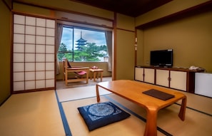 Japanese Style Room for 4 People - NARA Visitor Center & Inn (Nara)