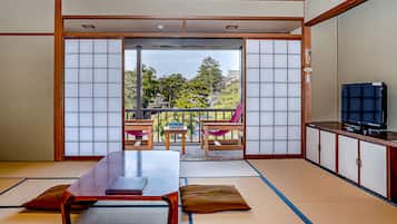 ํธ๋๋์
๋๋ฃธ (Japanese Style for 5 People) | ๊ฐ์ค ๋ด ๊ธ๊ณ , ๊ฐ๊ฐ ๋ค๋ฅด๊ฒ ๊ฐ๊ตฌ ๋น์น, ์๋ง ์ปคํผ, ๋ค๋ฆฌ๋ฏธ/๋ค๋ฆฌ๋ฏธํ