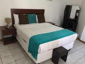 Escritorio, camas plegables/adicionales y wifi gratis 