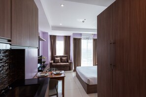 WiFi, bed sheets - Nam Talay Condo by GrandisVillas (Pattaya)