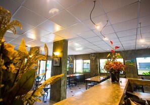 Dining - Central Place Hotel (Rayong)