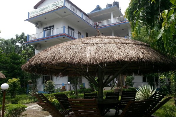 International cuisine - Hotel Shivas Dream (Sauraha)