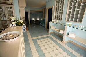 Vasca idromassaggio, bagno turco/hammam, trattamenti per il corpo