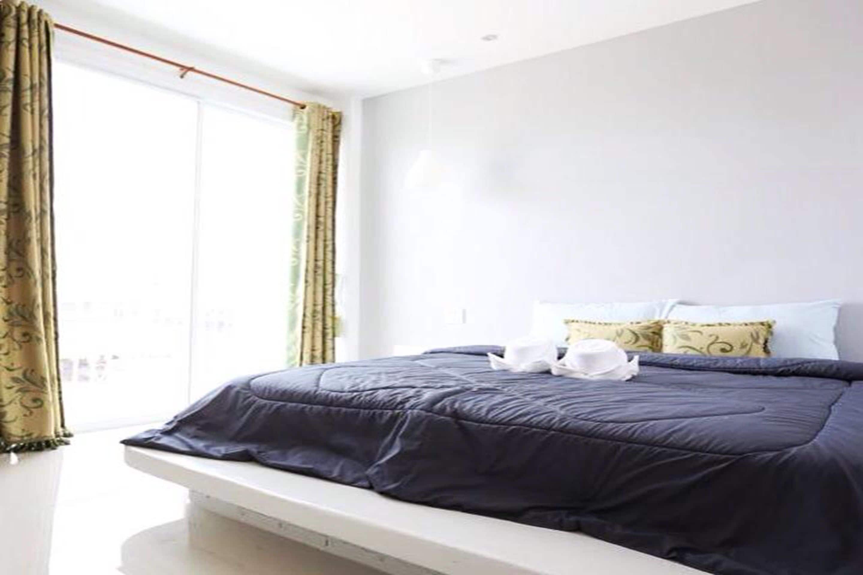 standard room | desk, free wifi