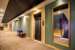 Minibar, in-room safe, individually furnished, soundproofing