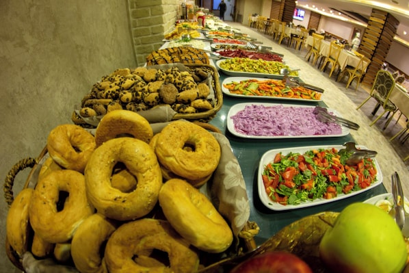Tägliches inbegriffenes Frühstücksbuffet