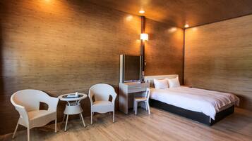 Double Room | Blackout drapes, rollaway beds, free WiFi, bed sheets