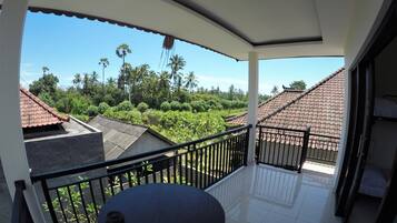 Deluxe Bungalow, 1 Bedroom, Balcony, Mountain View | Terrace/patio