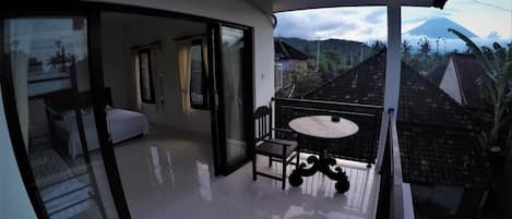 Bungalow Deluxe - 1 sovrum - balkong - utsikt mot bergen | Terrass/Patio