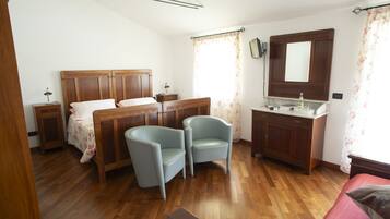 Camera Superior | Copriletto in piuma, con stile personalizzato