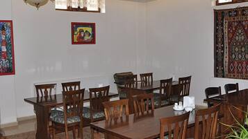 Tägliches inbegriffenes Frühstücksbuffet