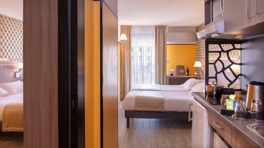 Unique Hotel & Residence