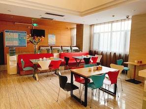 Tägliches Frühstücksbuffet (29 CNY pro Person)