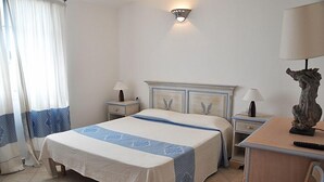 Apartment, 2 Bedrooms, Sea View | 2 bedrooms, cribs (surcharge), WiFi (surcharge) - Villa Moreno 25 (Budoni)