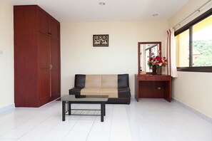 Family Room | Aire de séjour | Téléviseur de 24 po avec télévision par satellite