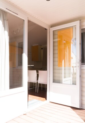 Bungalow, 2 Bedrooms, Terrace | Terrace/patio - Camping Valencia El Saler (Valencia)