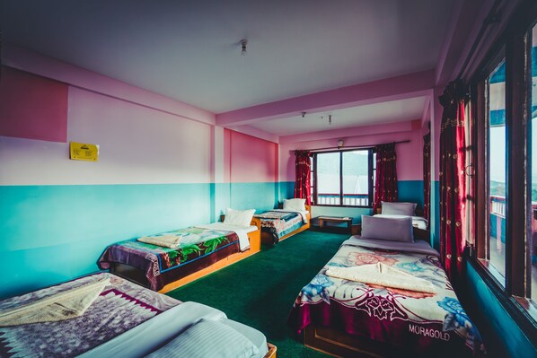 Basic Shared Dormitory, Mixed Dorm, Lake View | Free WiFi, bed sheets