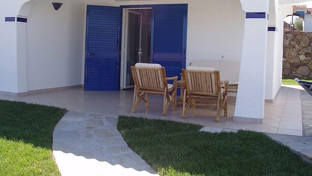 Front of property - Villa Walter B (Budoni)