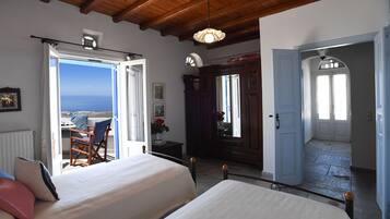 Villa, 2 Bedrooms (Tinos Sky View 2) | 2 bedrooms, iron/ironing board, free cots/infant beds, free WiFi