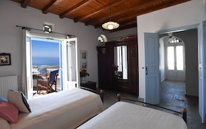 Villa, 2 Bedrooms (Tinos Sky View 2) | 2 bedrooms, iron/ironing board, free cribs/infant beds, free WiFi - Tinos Sky View Villa (Tinos)