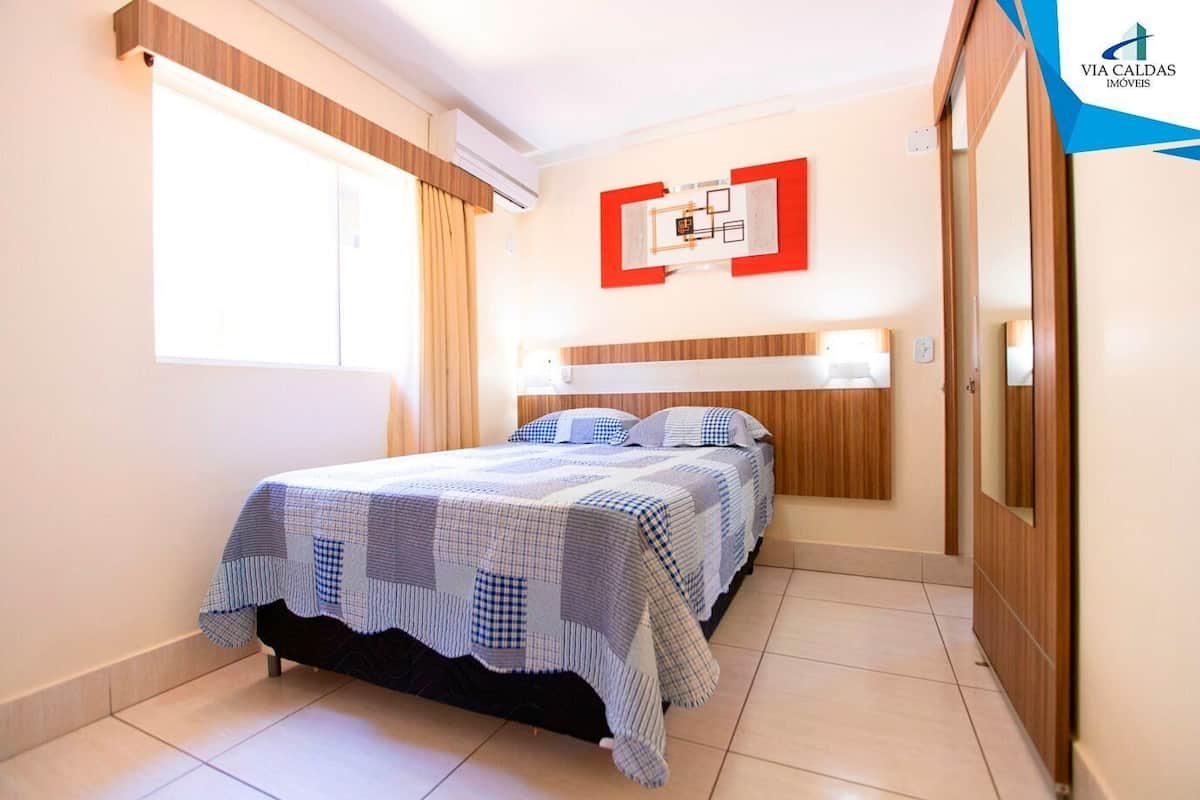 1 bedroom, minibar, blackout drapes, free WiFi