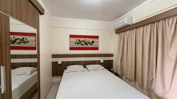 Apartment | Minibar, blackout drapes, free WiFi