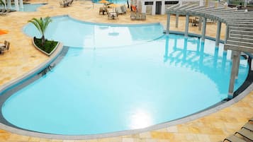 15 piscinas al aire libre