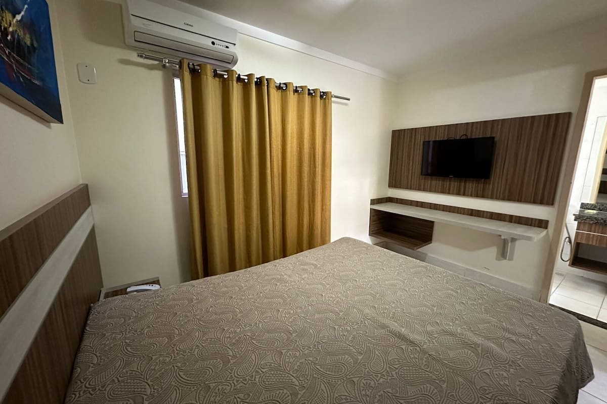 1 bedroom, minibar, blackout drapes, free WiFi