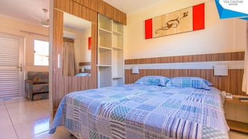 Apartment | Minibar, blackout drapes, WiFi (free)