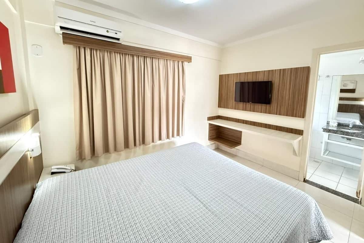 1 bedroom, minibar, blackout curtains, free WiFi