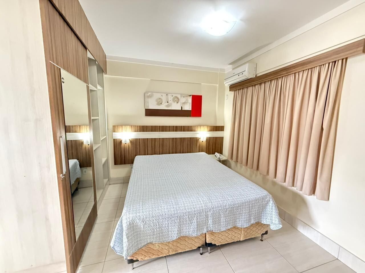 Apartamento | Frigobar, cortinas blackout, Wi-Fi de cortesia