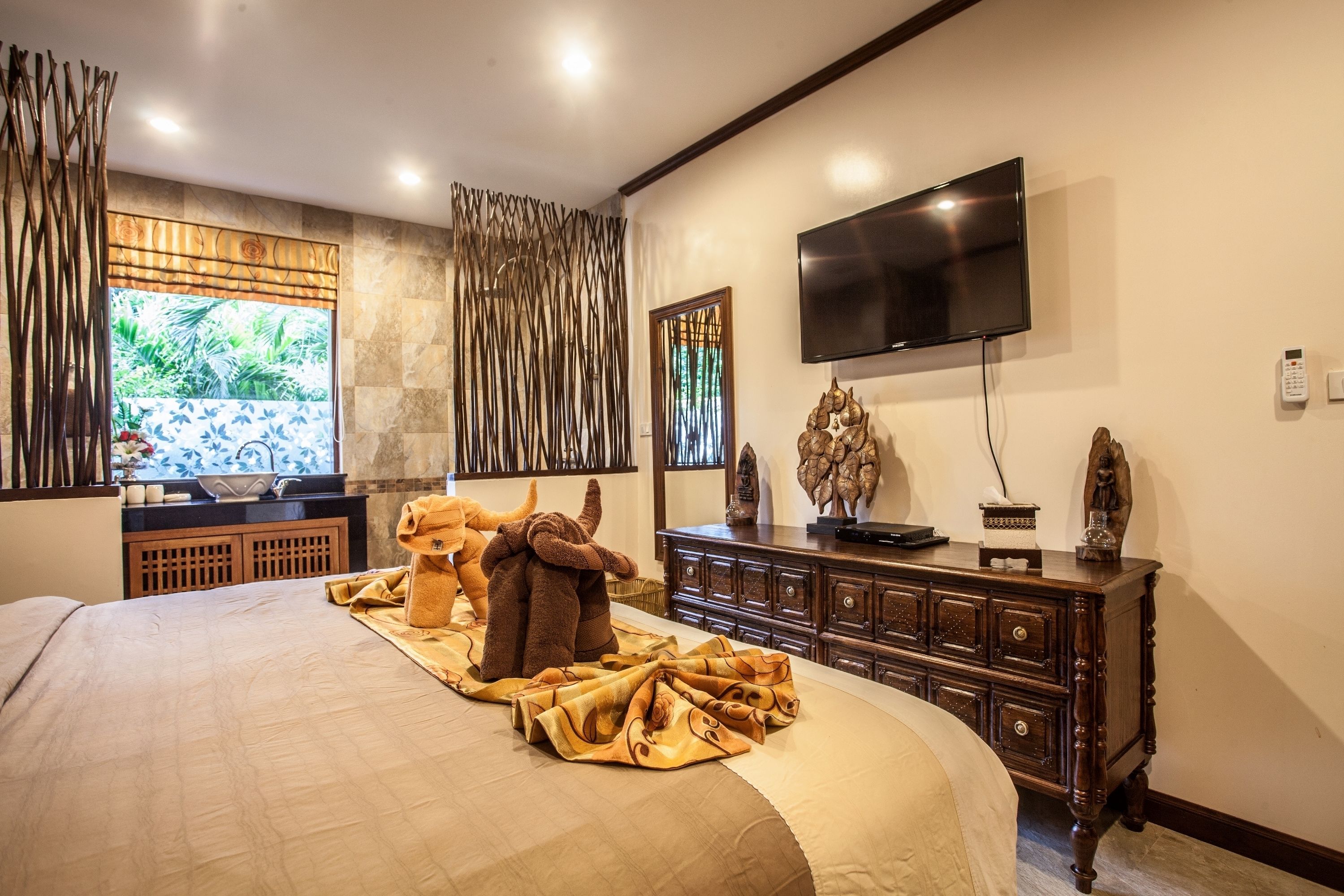 Photo - Saifon Villas 5 Bedroom Pool Villa