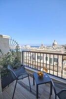 Junior Double or Twin Room, Balcony (Double or Twin) | Balcony