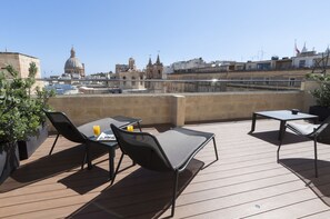 Executive Double or Twin Room, Terrace (Double or Twin) | Terrace/patio - La Falconeria Hotel (Valletta)