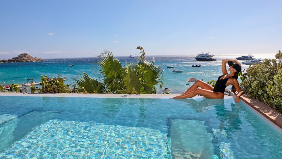 Mykonos Dove Beachfront Hotel