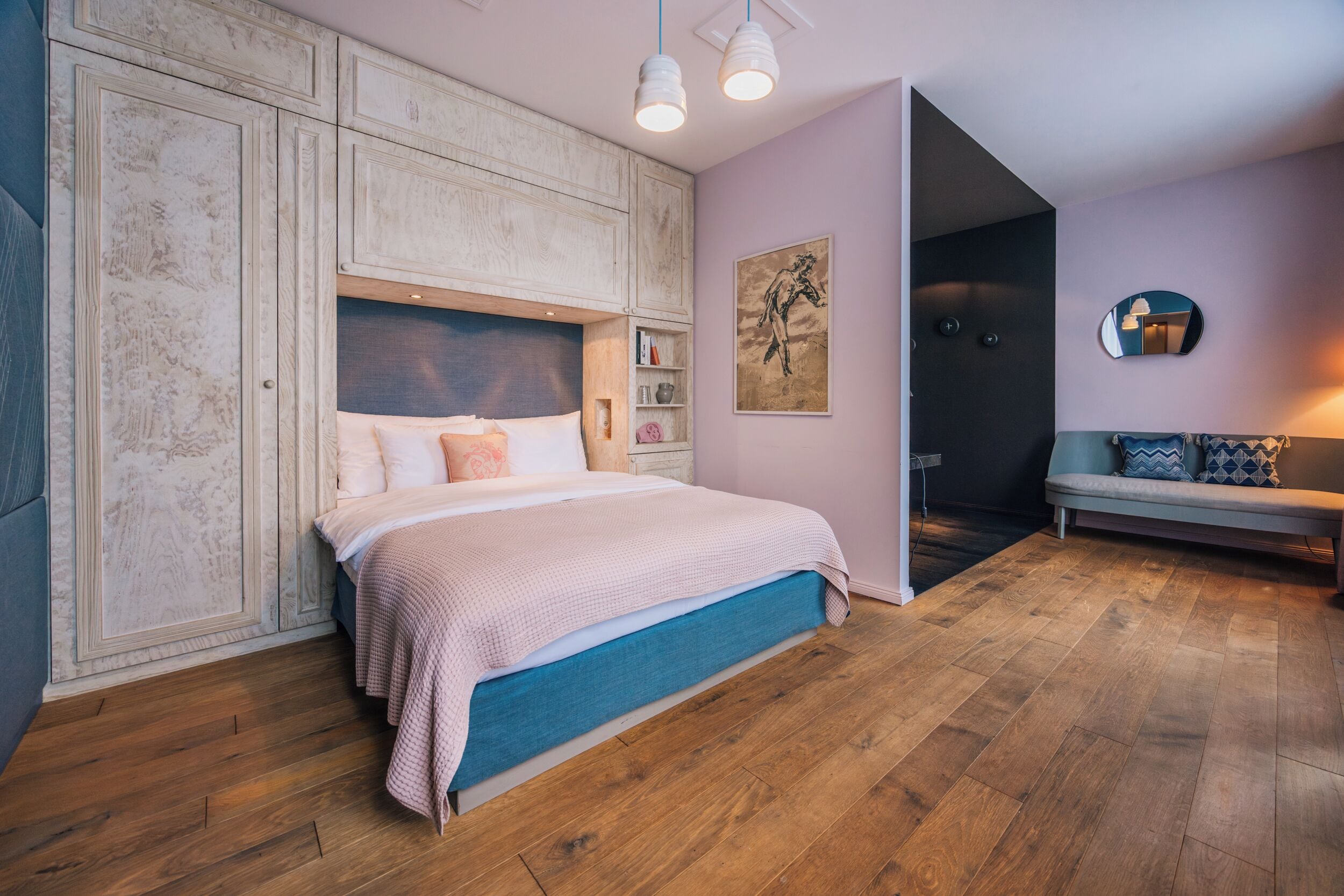 Comfort Plus LIBERTINEs 25 | Ropa de cama de alta calidad y caja de seguridad en la habitación 