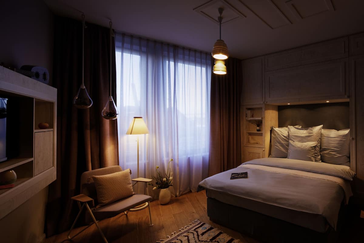 comfort libertines 23 | 1 bedroom, premium bedding, in-room safe, soundproofing