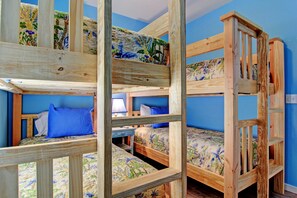 House, 6 Bedrooms | 6 bedrooms, free WiFi - Bonzai Bay SP1 2 8 9 (Port Aransas)