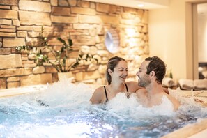 Indoor spa tub - Hotel Elisabeth (Schoppernau)